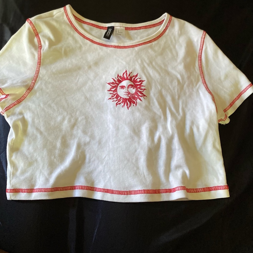 H&M graphic crop top